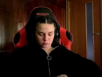 ThedaStrevell  live sex cam