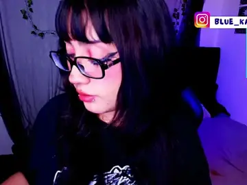 Blue_katt  live sex cam
