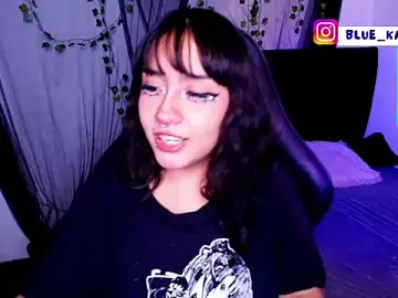 Blue_katt  live sex cam