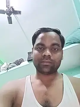Cuttie_shivi  live sex cam