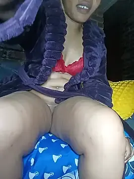 FreakynyashXxXx  live sex cam