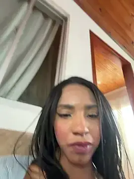 Xenia_golden  live sex cam