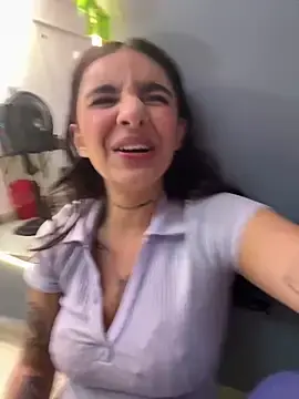 Abriil_cutee  live sex cam