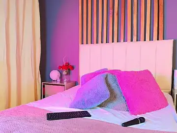 DeboraEvans  live sex cam