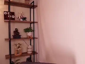 Sassy--Girl  live sex cam