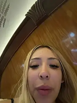 Sofy_Softtt  live sex cam