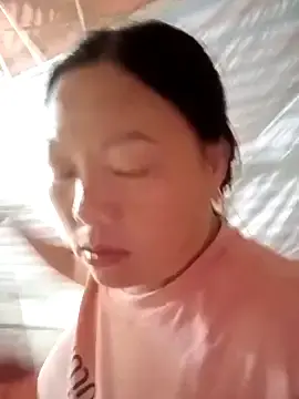 YeuAnhbigcock  live sex cam