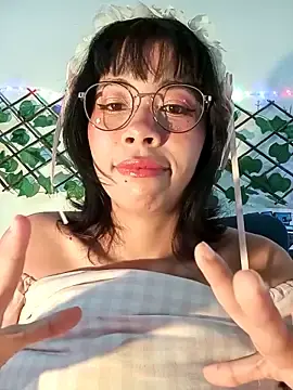 Dolliette24  live sex cam