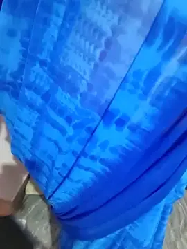 Luci-queen  live sex cam