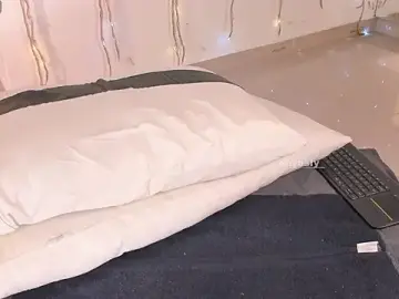 Ohyesly_  live sex cam