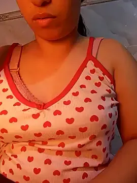 Chahrazadd  live sex cam