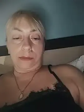 LikaKlubnika37  live sex cam