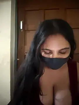 Lusty-radhika  live sex cam