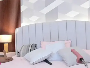 Mommy_Naughty  live sex cam