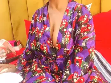RoundaAssx22  live sex cam