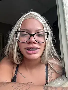 Morceguinhapriv  live sex cam