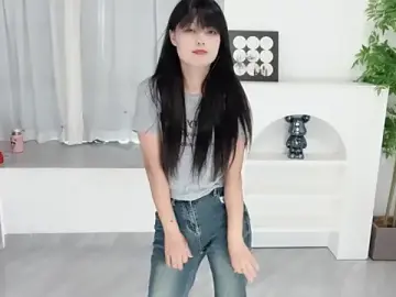 Xianxian-baby  live sex cam