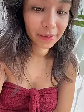Adriennesexxx  live sex cam