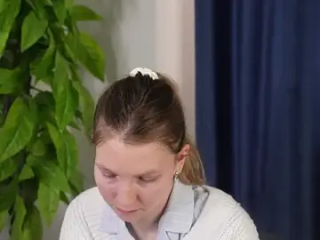 ClariceOrmes  live sex cam