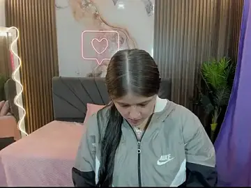Krysstal_tay1  live sex cam