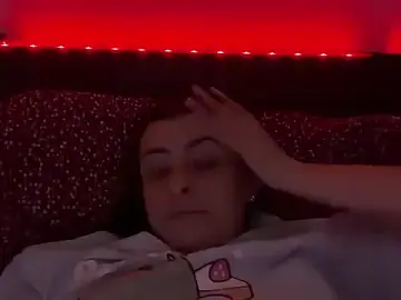 Maramara7  live sex cam