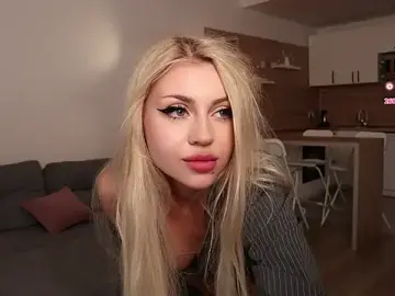 Sandy-the-Squirrel  live sex cam
