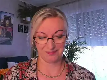 Vanessa_chat  live sex cam