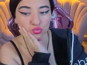 Erika_Suarez_b  live sex cam
