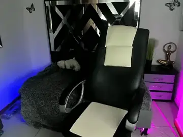Jinebra  live sex cam
