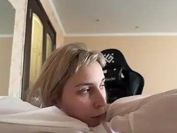 KimberleyDarty  live sex cam