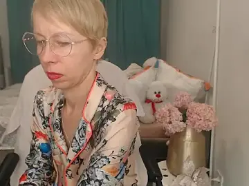 LuxuryNika  live sex cam