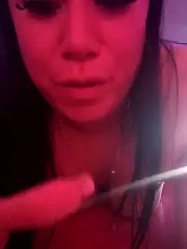 Daaibabyxxx  live sex cam