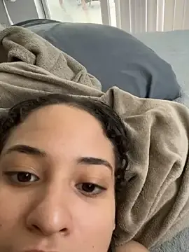 Itsreallyher  live sex cam