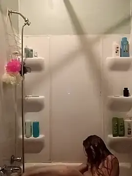 Realtitsbouncing  live sex cam