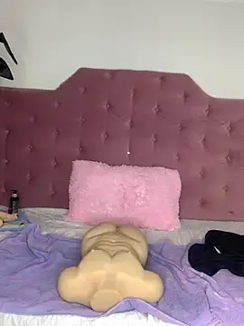 BunnyGlow50  live sex cam