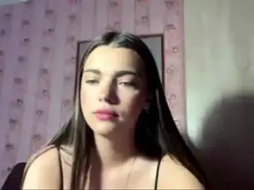 IvyToulouse  live sex cam