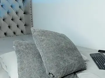 Eva_cutee_  live sex cam
