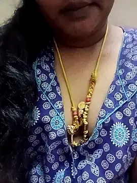 Tamilhart  live sex cam