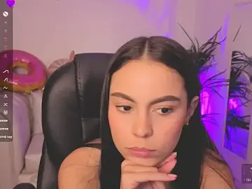 Aleejaa__  live sex cam