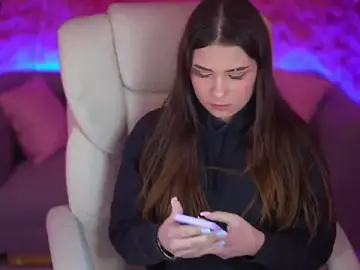 AmyHoneyy  live sex cam