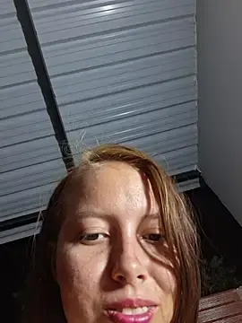Khelmi  live sex cam