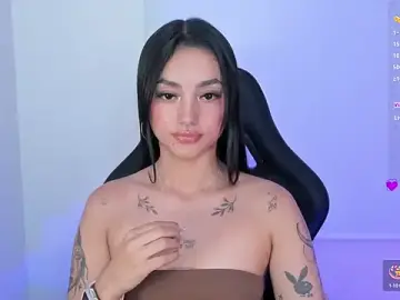 Lizzie_corner_v  live sex cam