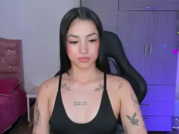 Lizzie_corner_v  live sex cam