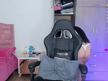Lizzie_corner_v  live sex cam