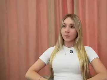 PearleLieu  live sex cam