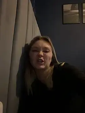 Sky25x  live sex cam