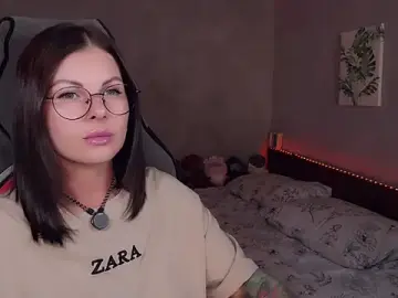 Alaska_ya  live sex cam