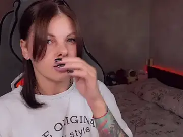 Alaska_ya  live sex cam