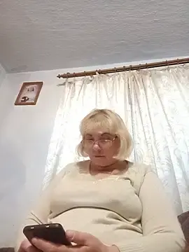 Elena_Beautiful784  live sex cam