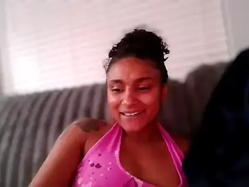 PrettyAri69  live sex cam